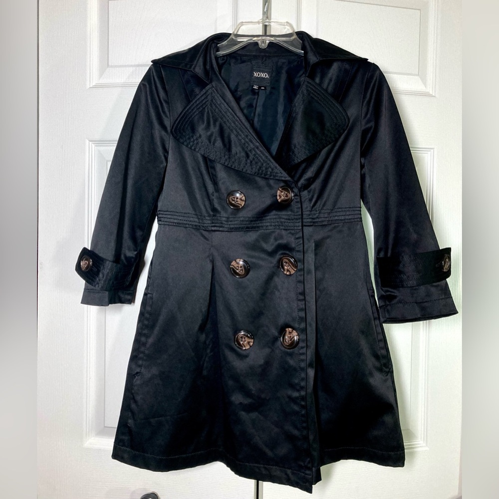 XXOO black satin finish short trench coat